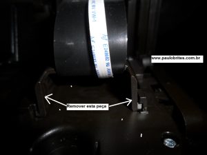 Fig.2 - Retirando a proteção dos flats